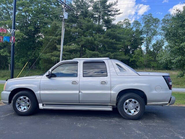 2005 CADILLAC Escalade
