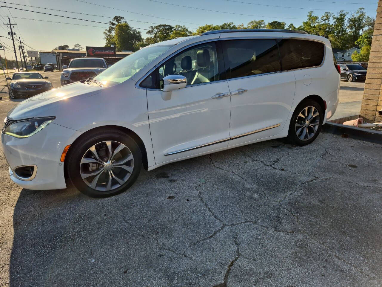 2017 CHRYSLER Pacifica