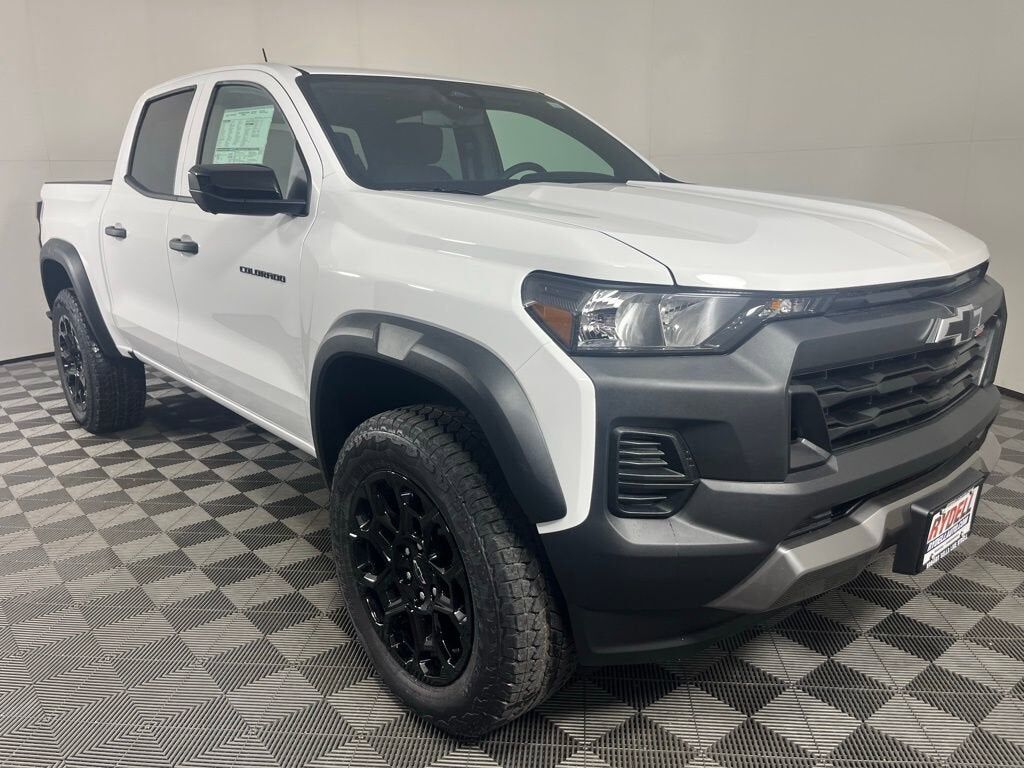 2026 CHEVROLET Colorado