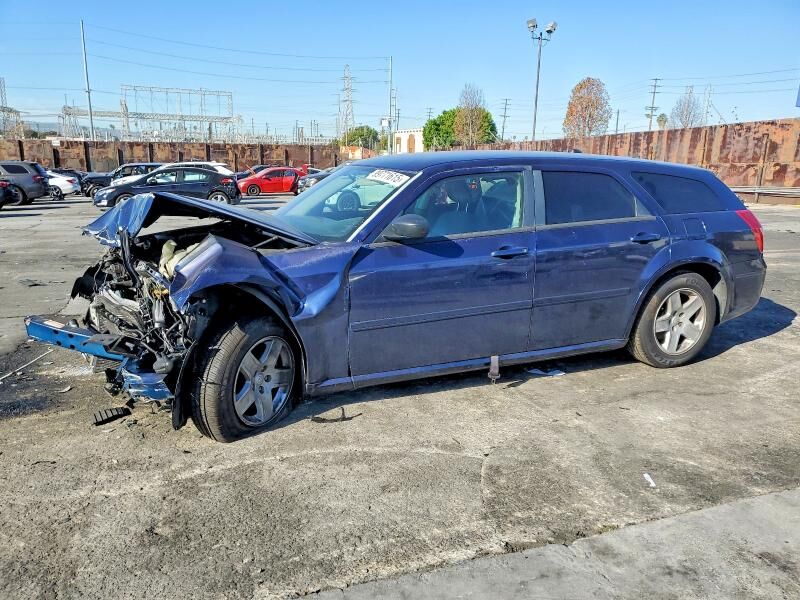 2005 DODGE Magnum