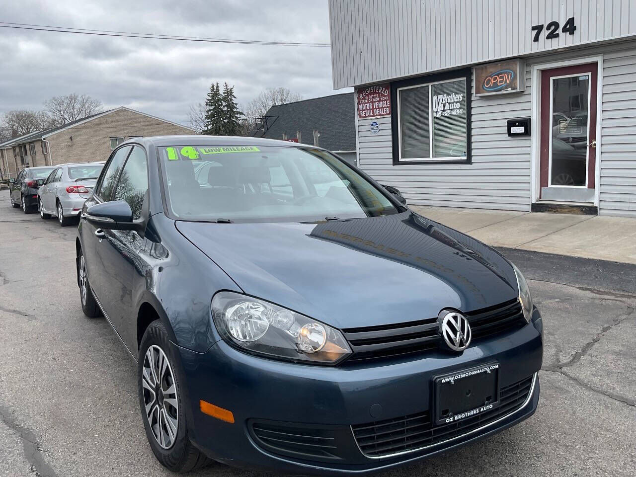 2014 VOLKSWAGEN Golf