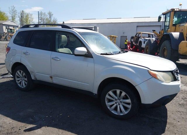 2013 SUBARU Forester