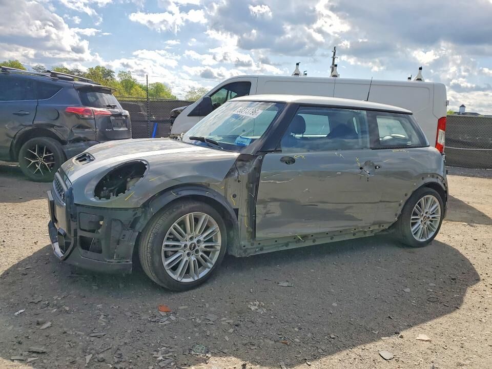 2023 MINI Hardtop