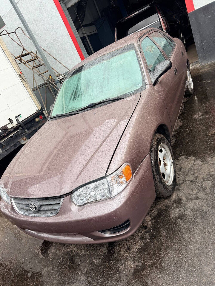 2001 TOYOTA Corolla