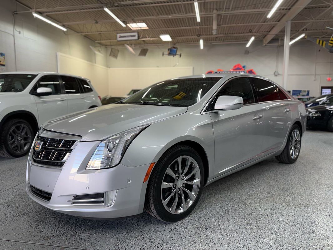 2017 CADILLAC XTS
