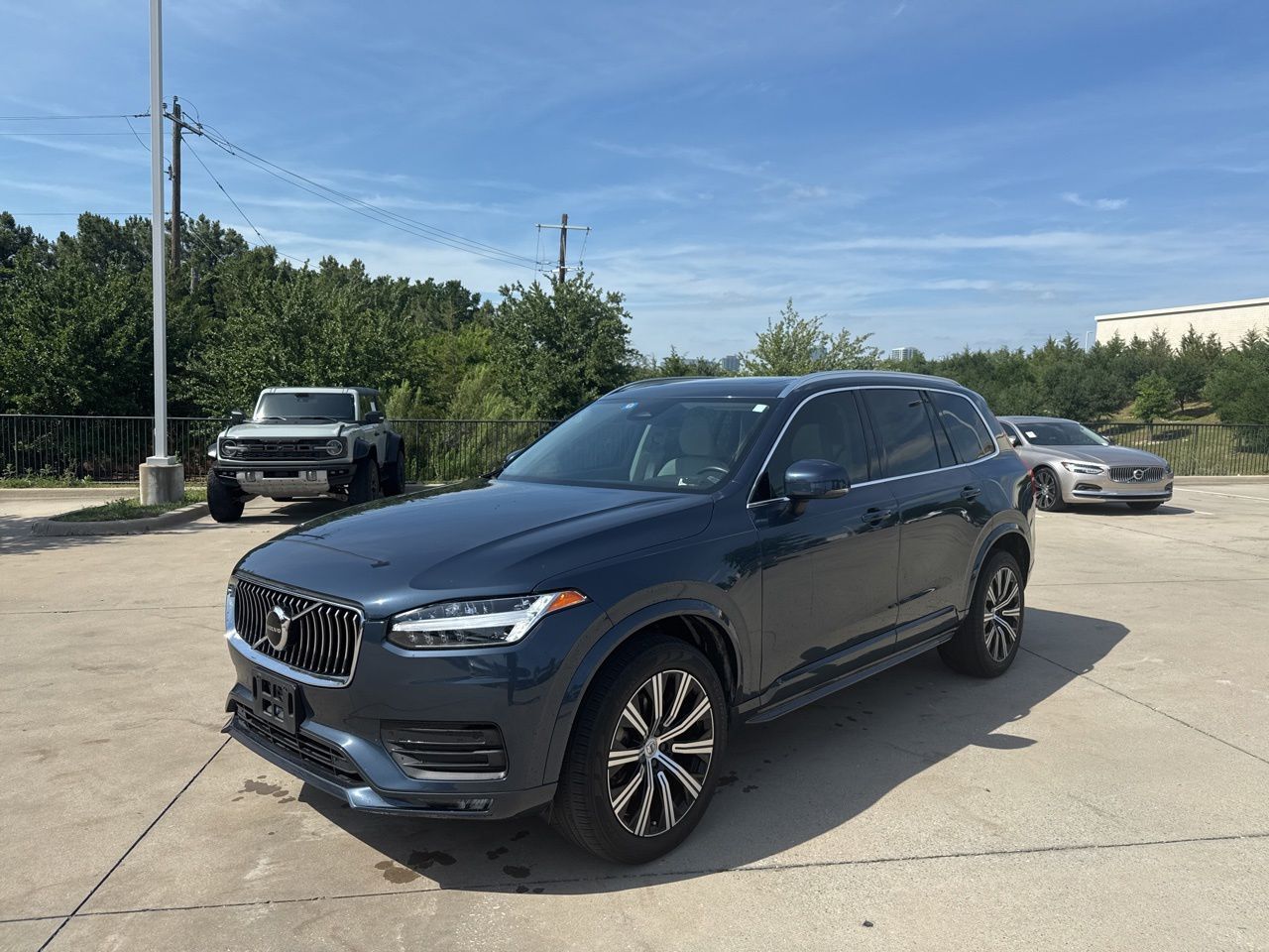 2023 VOLVO XC90