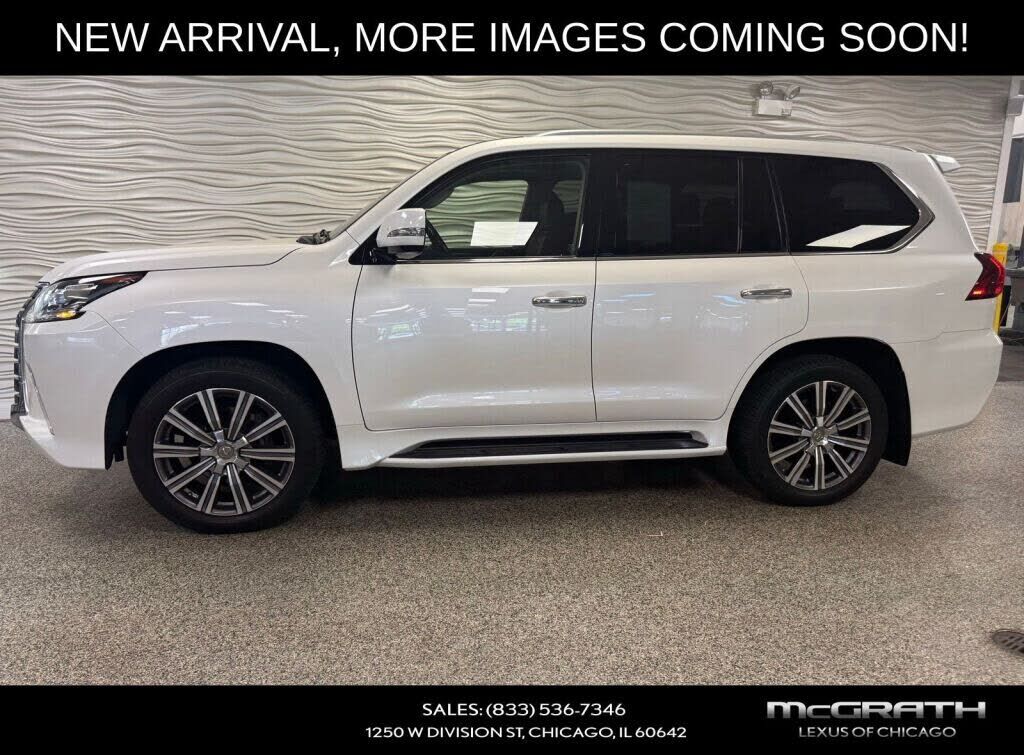 2017 LEXUS LX