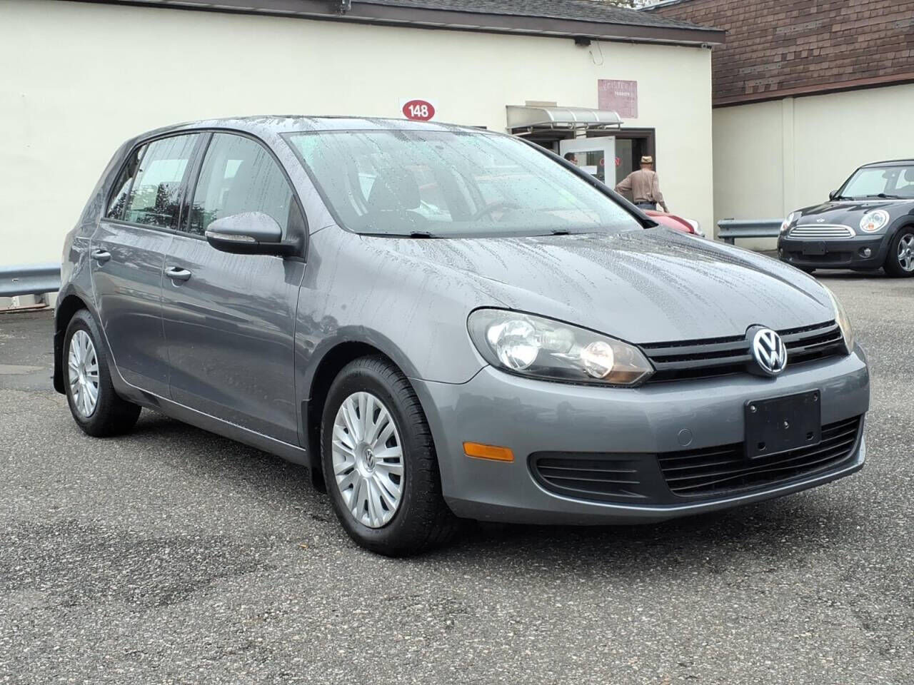 2011 VOLKSWAGEN Golf
