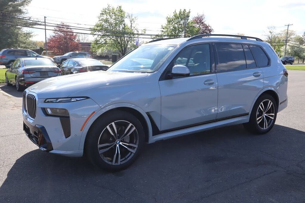 2024 BMW X7
