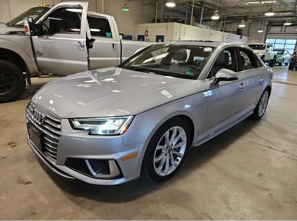 2019 AUDI A4