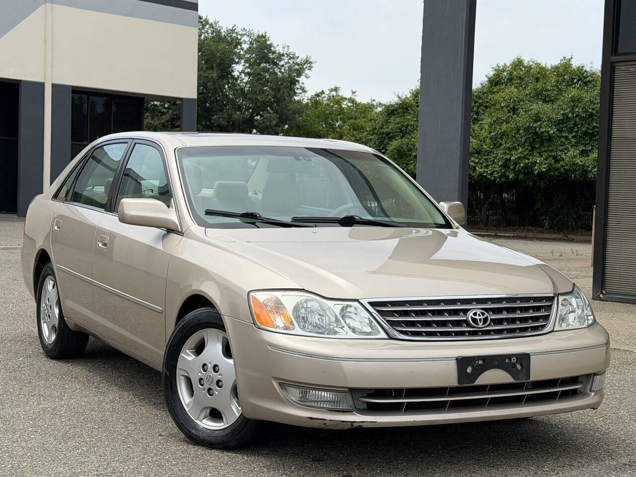 2003 TOYOTA Avalon