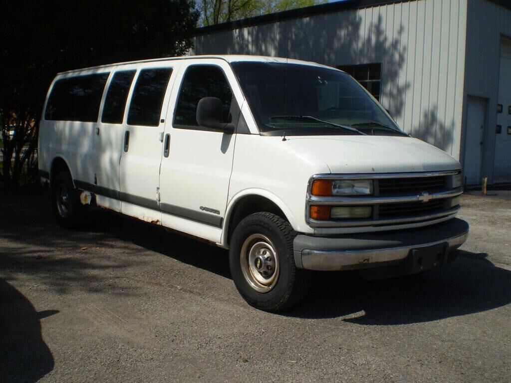 2002 CHEVROLET Express