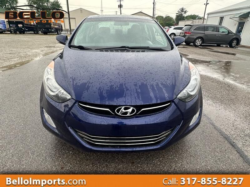 2012 HYUNDAI Elantra