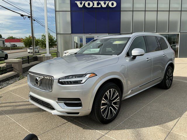 2021 VOLVO XC90