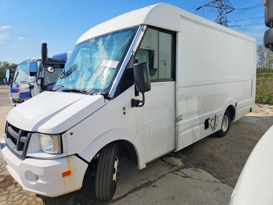 2013 ISUZU NPR/NPR-HD
