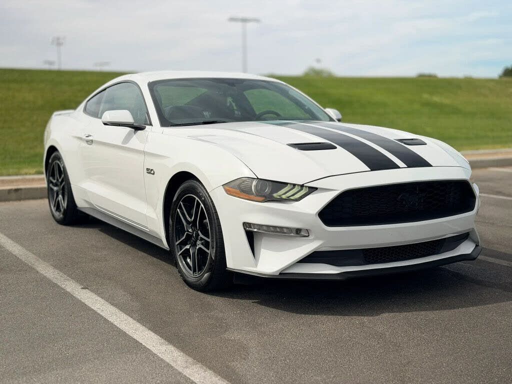 2019 FORD Mustang