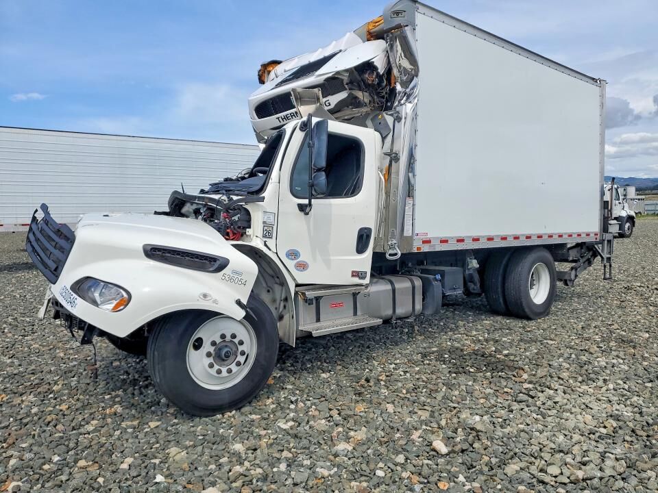 2025 FREIGHTLINER M2