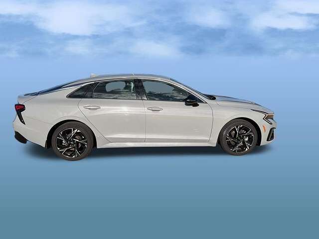 2025 KIA K5