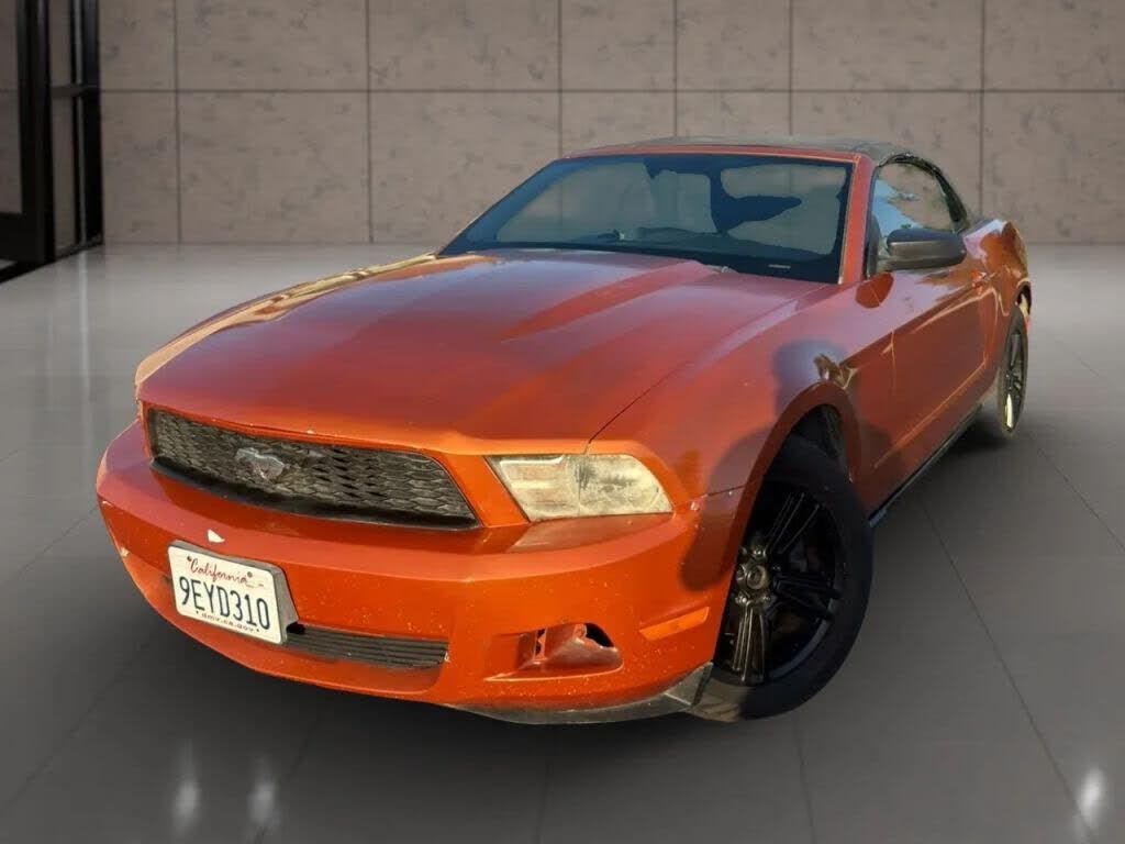 2010 FORD Mustang