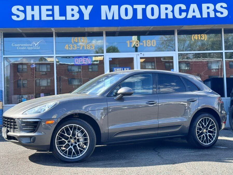 2015 PORSCHE Macan