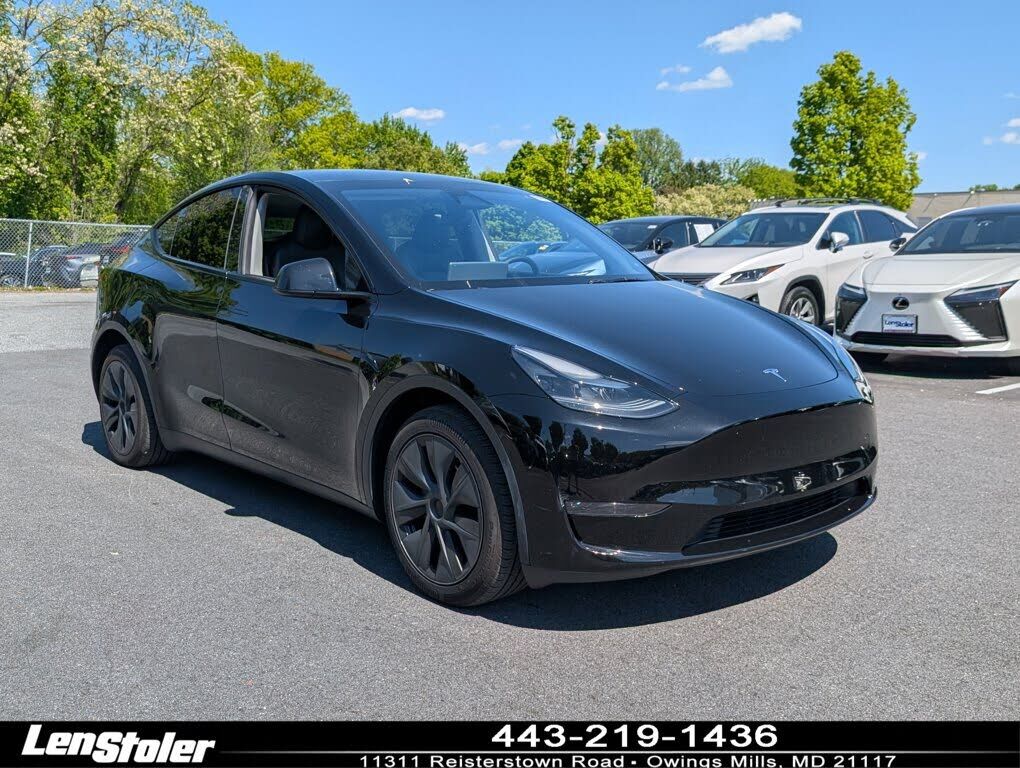 2024 TESLA Model Y