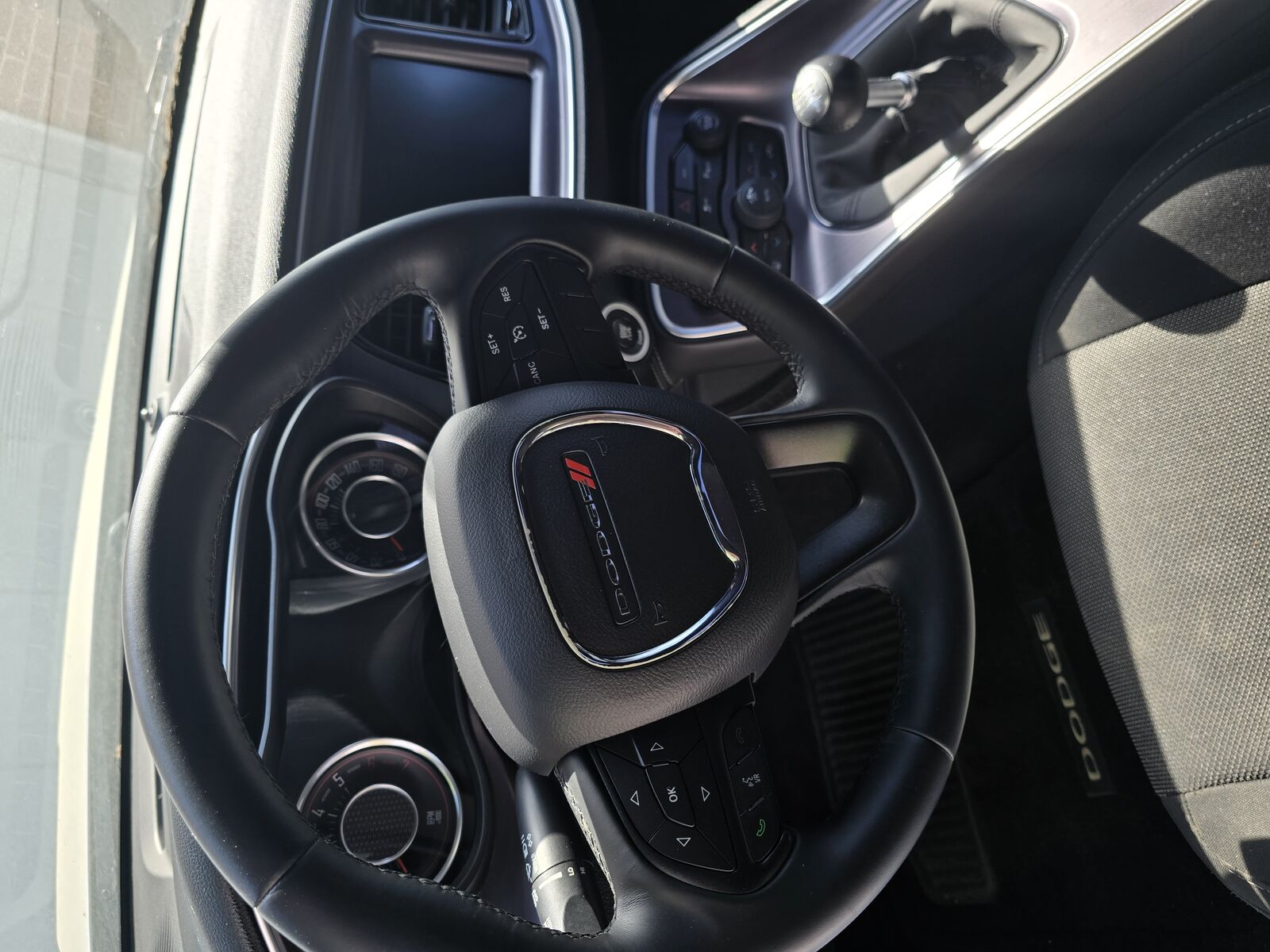 2015 DODGE Challenger