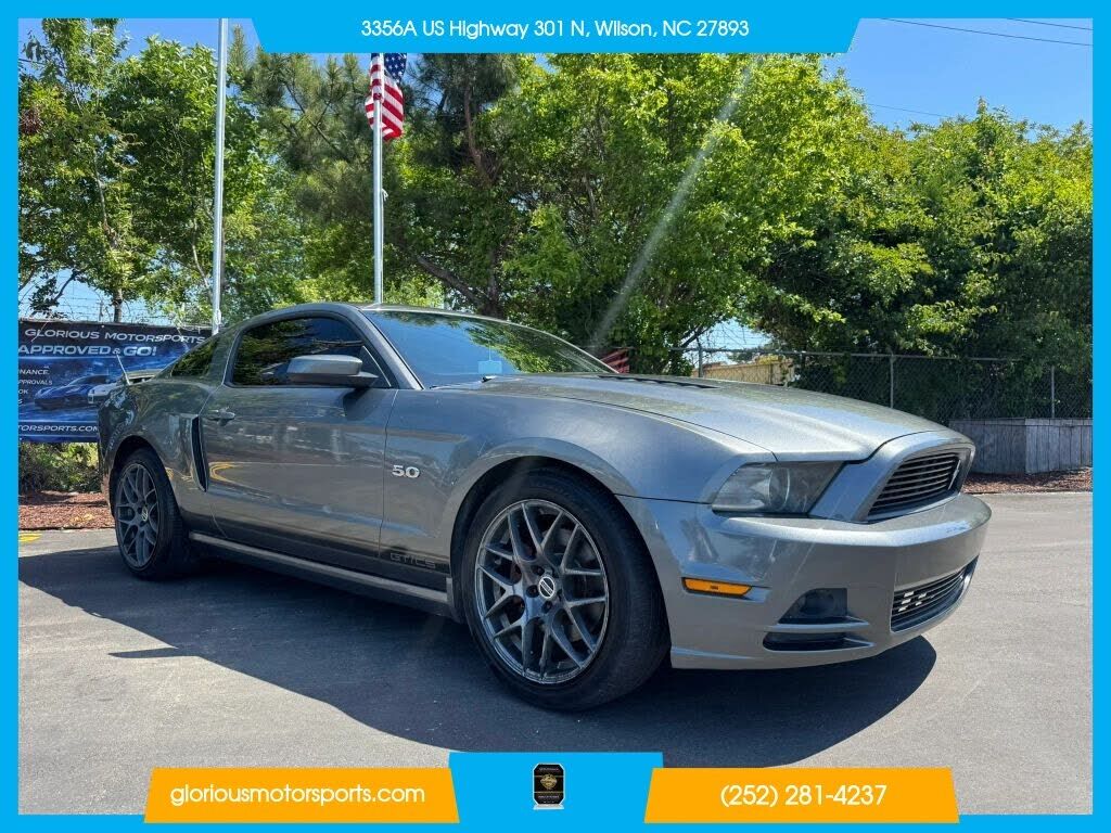 2013 FORD Mustang