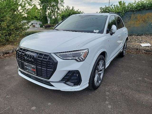 2024 AUDI Q3