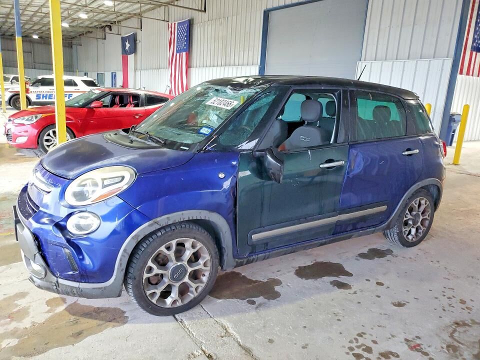 2015 FIAT 500L