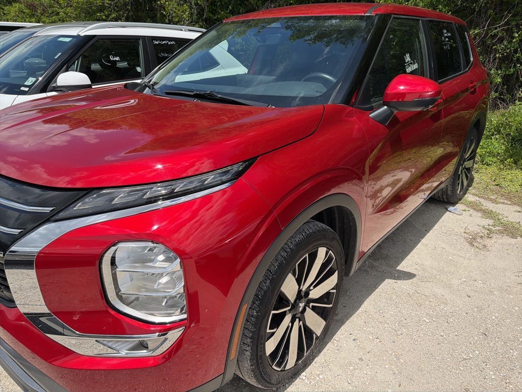 2025 MITSUBISHI Outlander