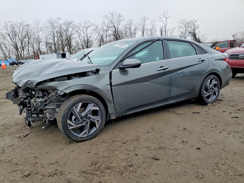 2025 HYUNDAI Elantra