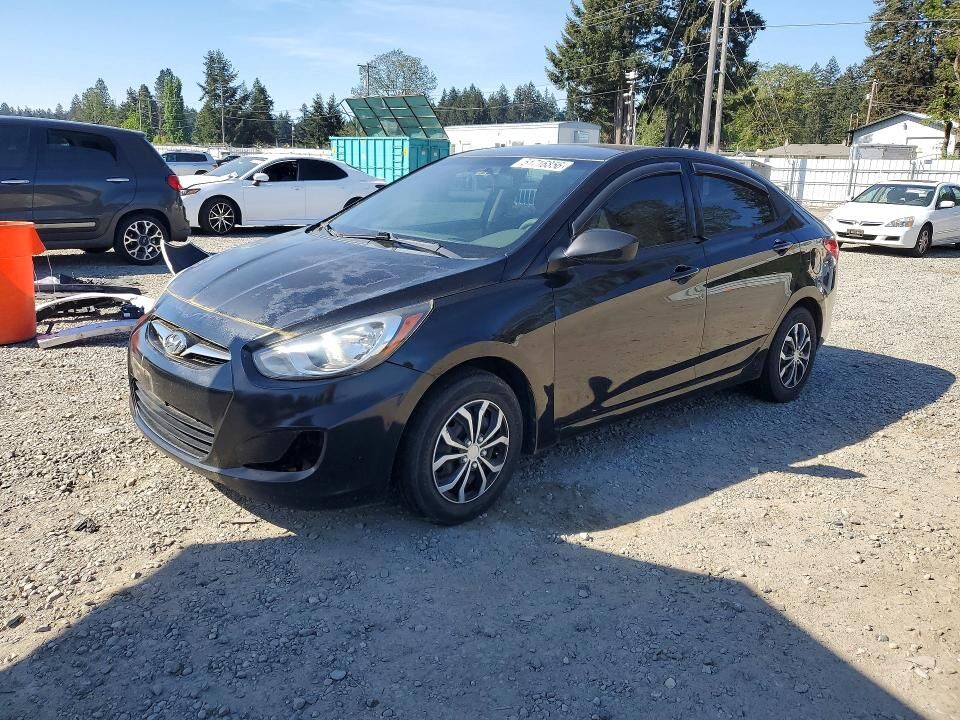 2013 HYUNDAI Accent