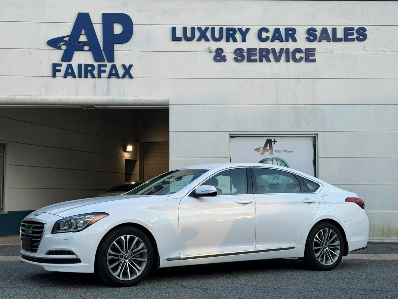 2017 GENESIS G80