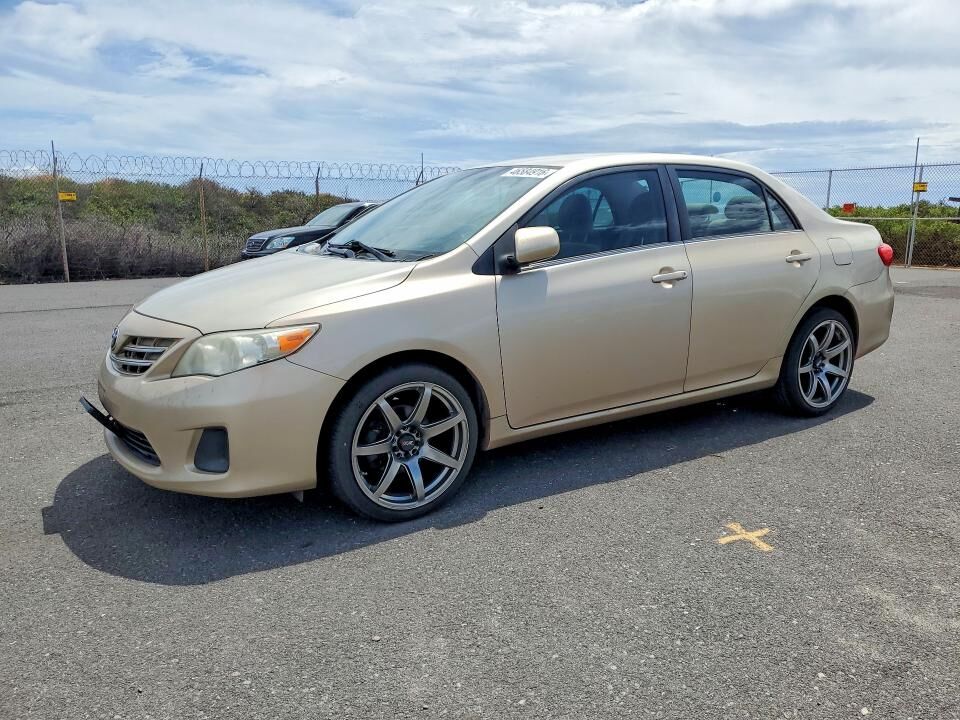 2013 TOYOTA Corolla