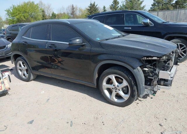 2019 MERCEDES-BENZ GLA-Class