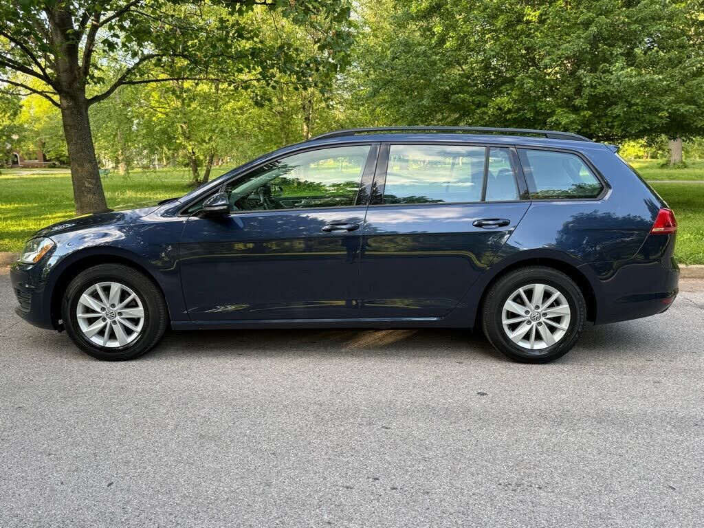 2016 VOLKSWAGEN Golf SportWagen