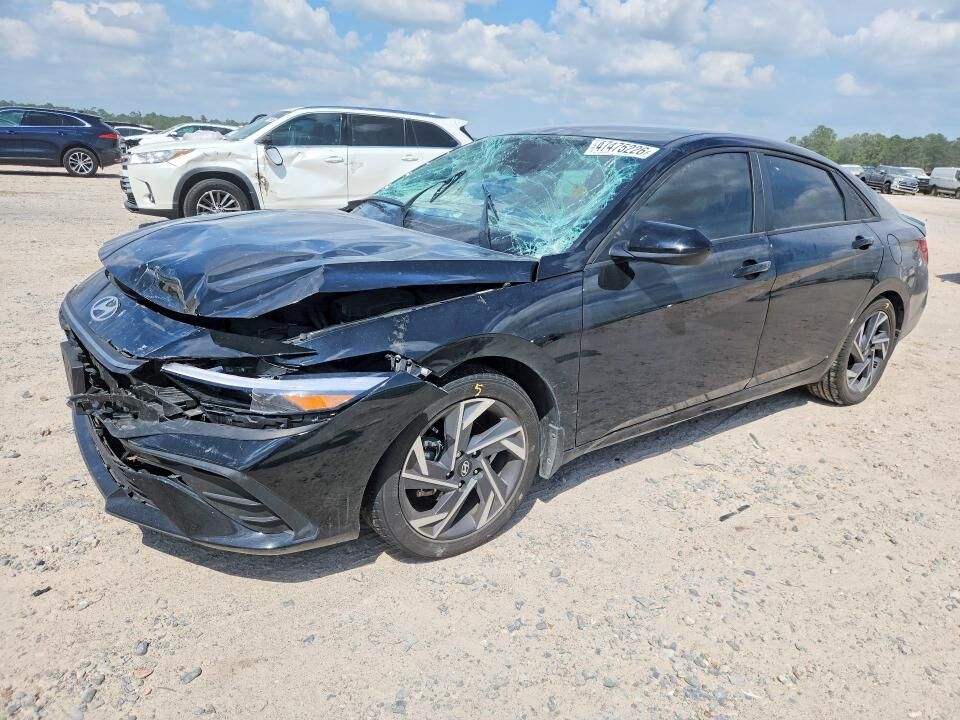 2025 HYUNDAI Elantra