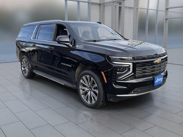 2025 CHEVROLET Suburban