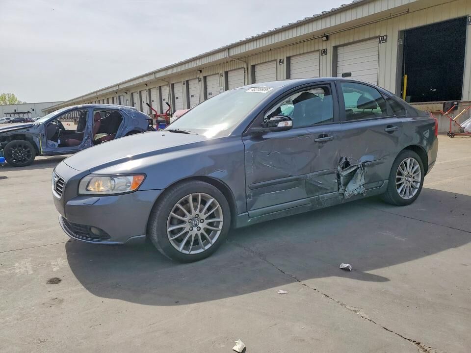 Volvo S40