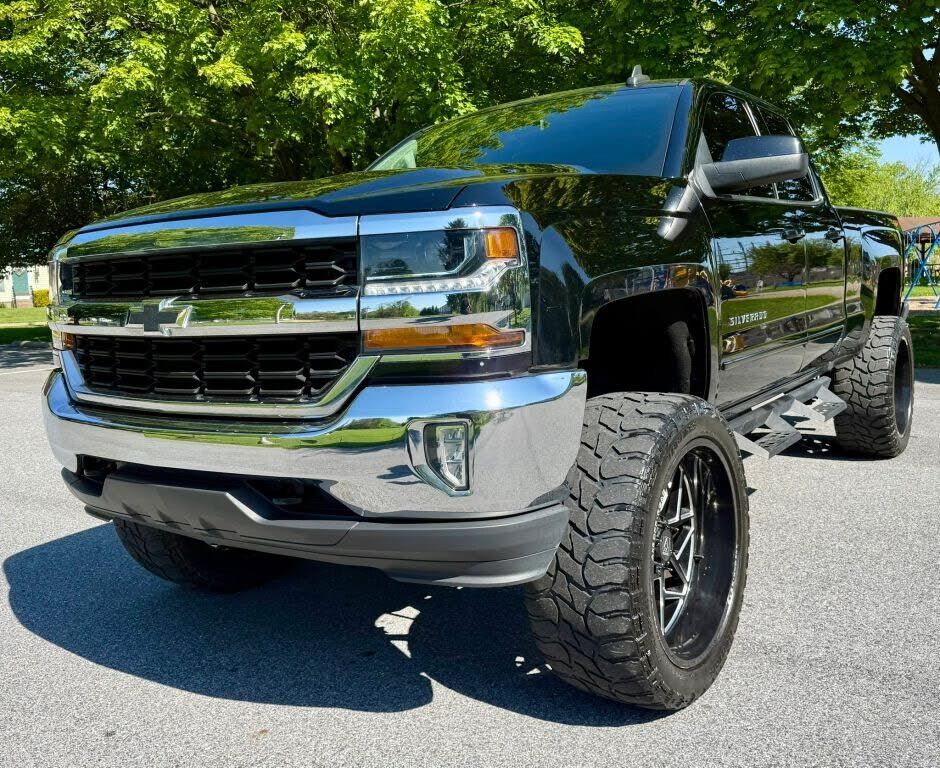 2018 CHEVROLET Silverado