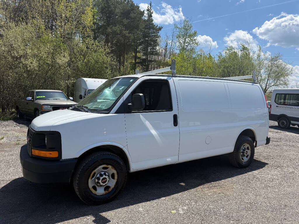 2015 GMC Savana
