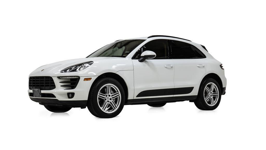 2015 PORSCHE Macan