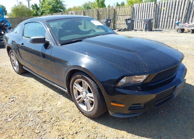 2010 FORD Mustang
