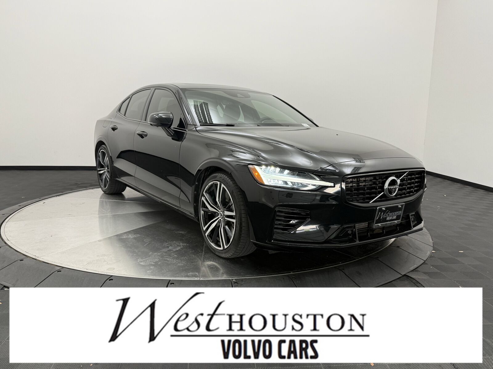 2021 VOLVO S60