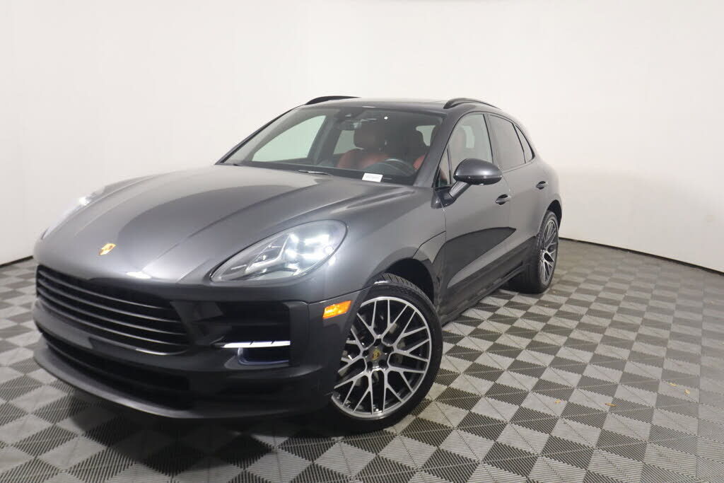 2019 PORSCHE Macan