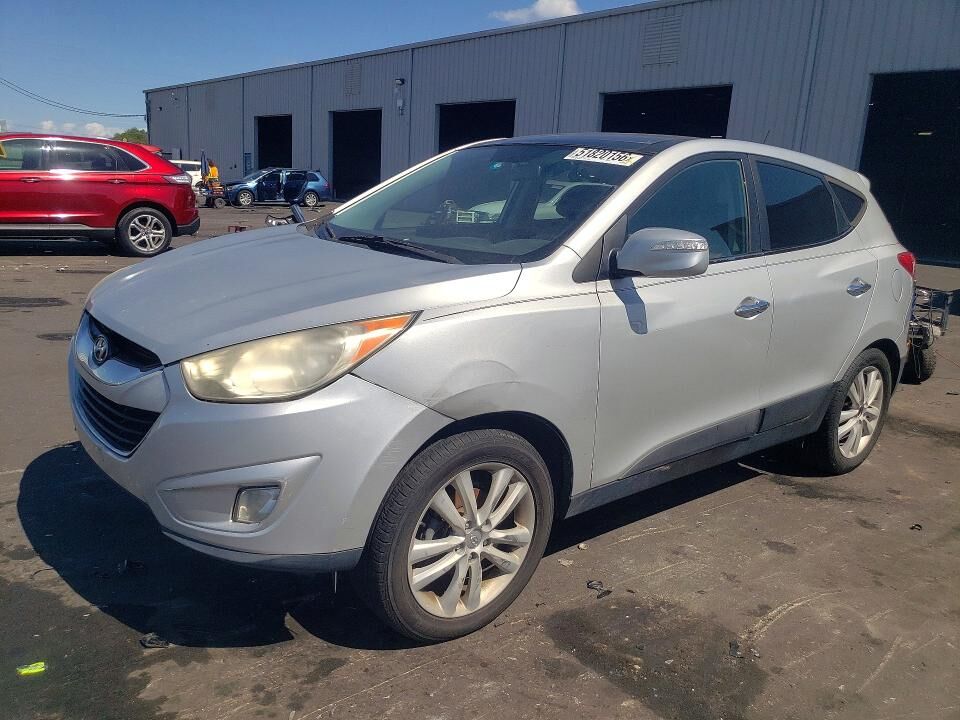2010 HYUNDAI Tucson