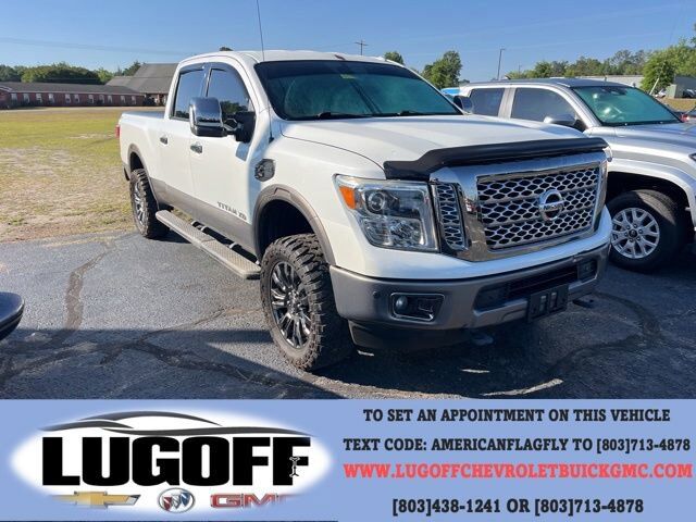 2017 NISSAN Titan