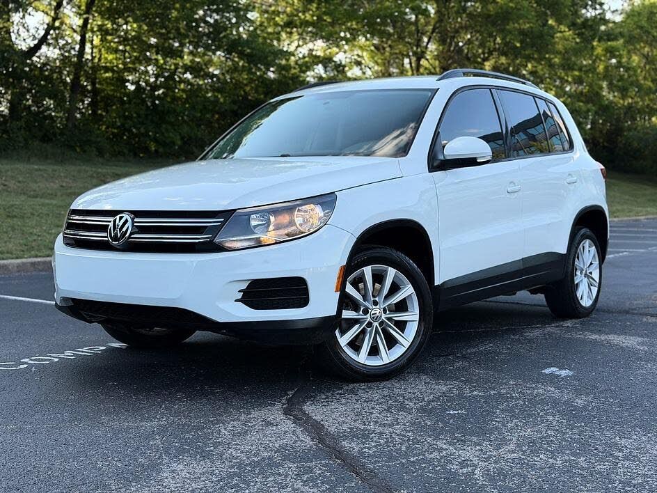 2017 VOLKSWAGEN Tiguan