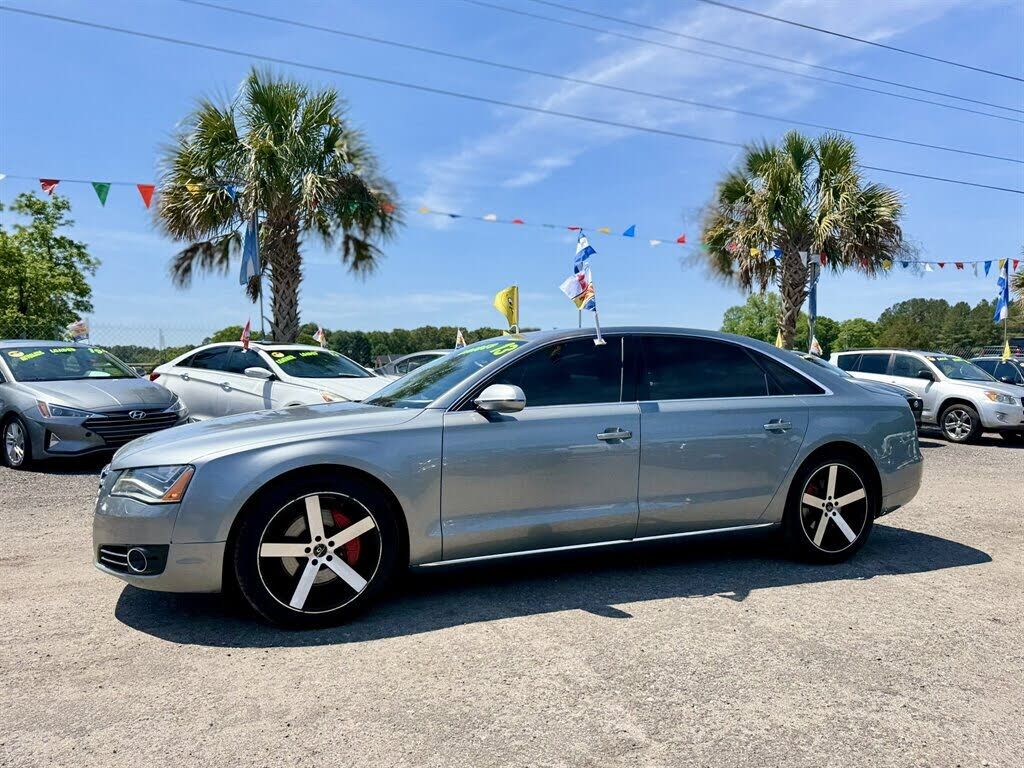 2013 AUDI A8