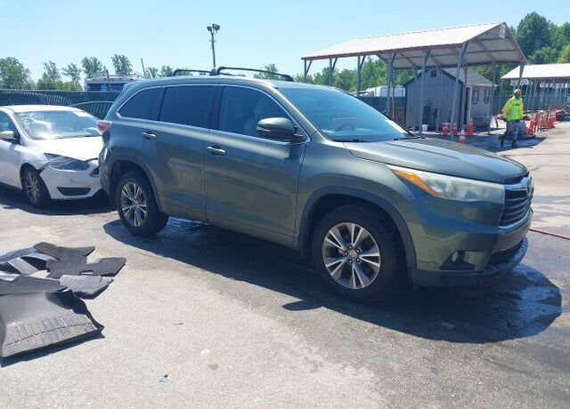 2015 TOYOTA Highlander